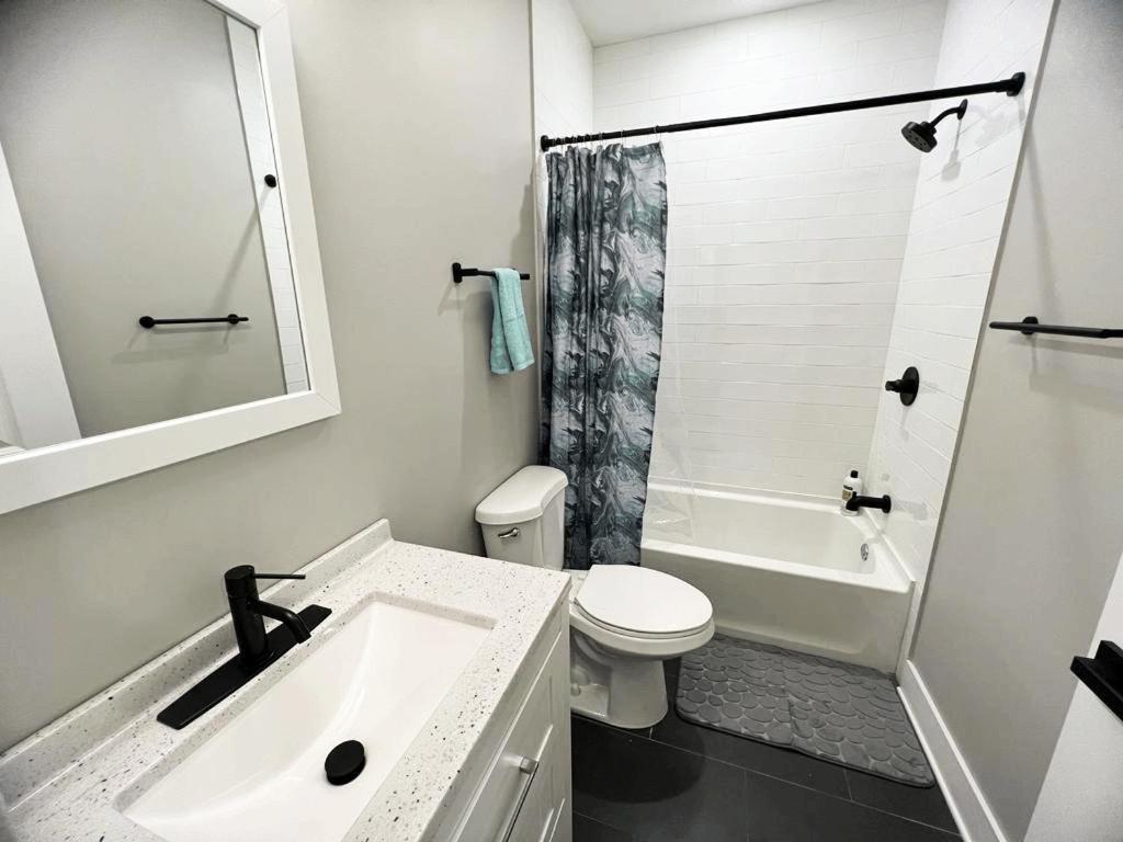 Modern 2Br 2Ba Apartment With Rooftop In Brewerytown 费城 外观 照片